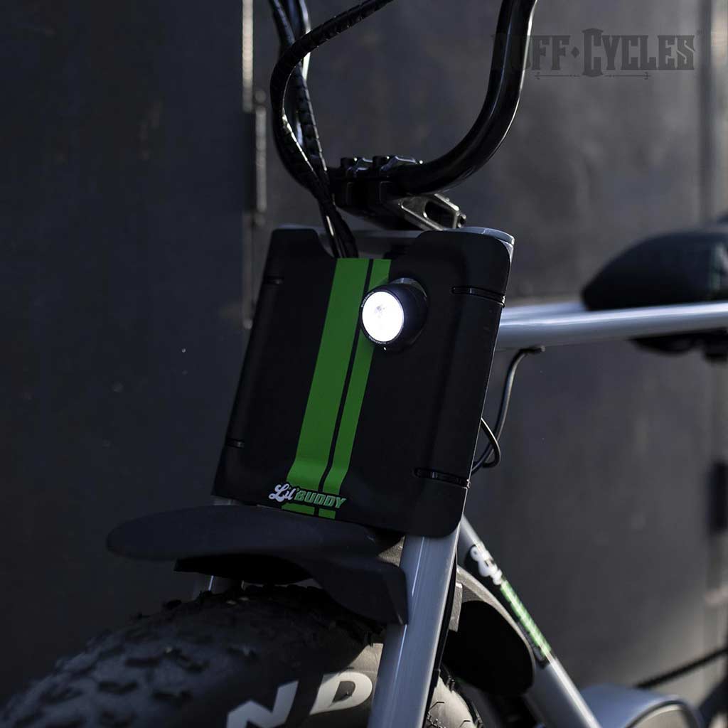 Ruff-Cycles-Lil_Buddy-Retro-Cruiser-E-Bike-Pedelec-Lichtset am Lil Buddy vorne leuchtend
