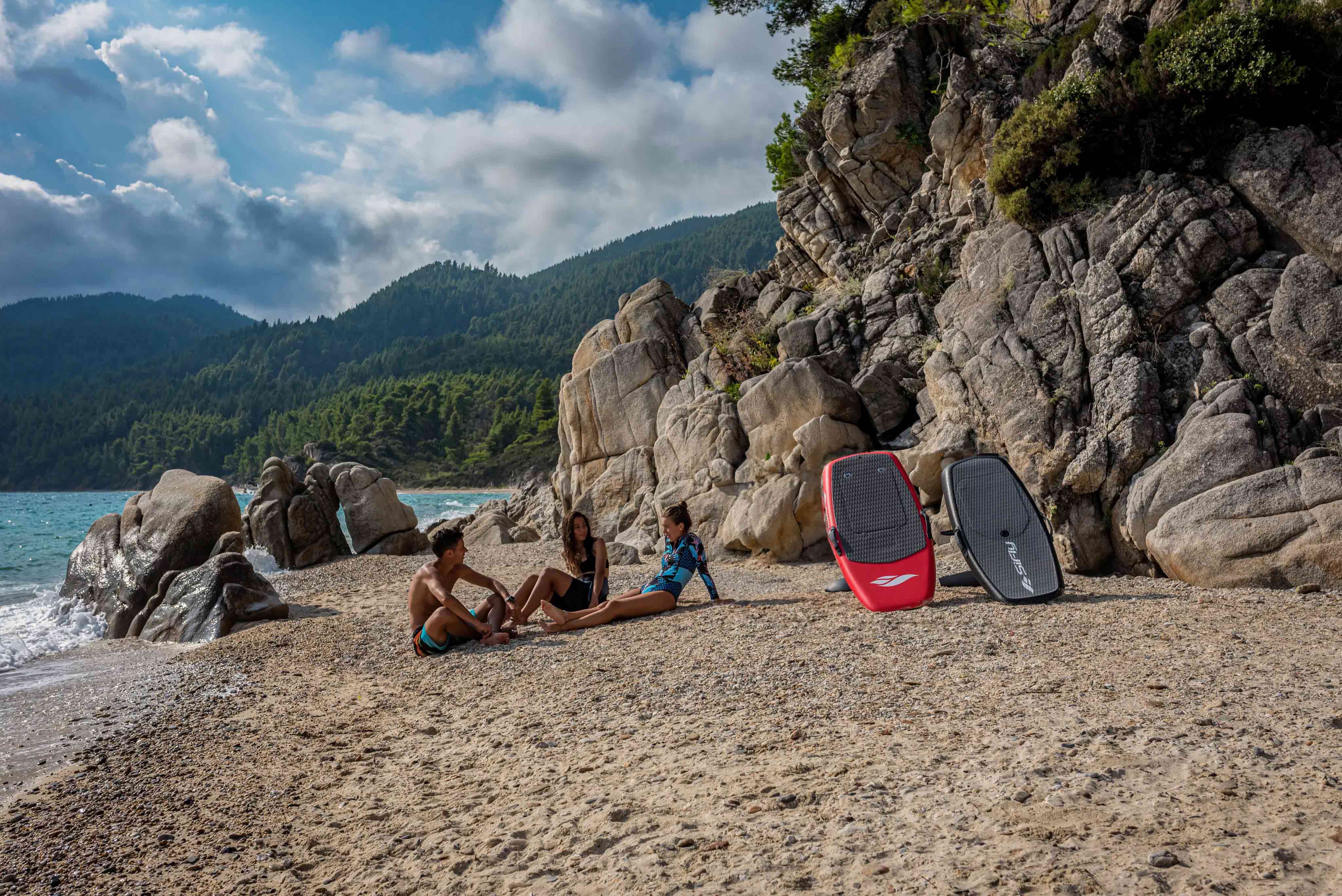 Efoils am Strand mit Gruppe
