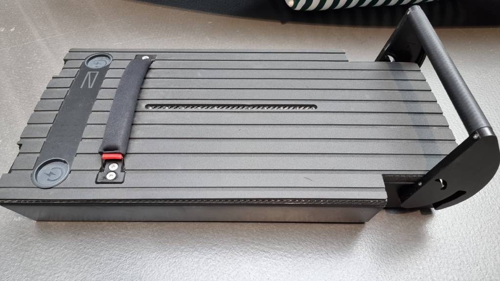 Awake-Ravik-S22-E-Surfboard-E-Jetboard-Shopfoto-10