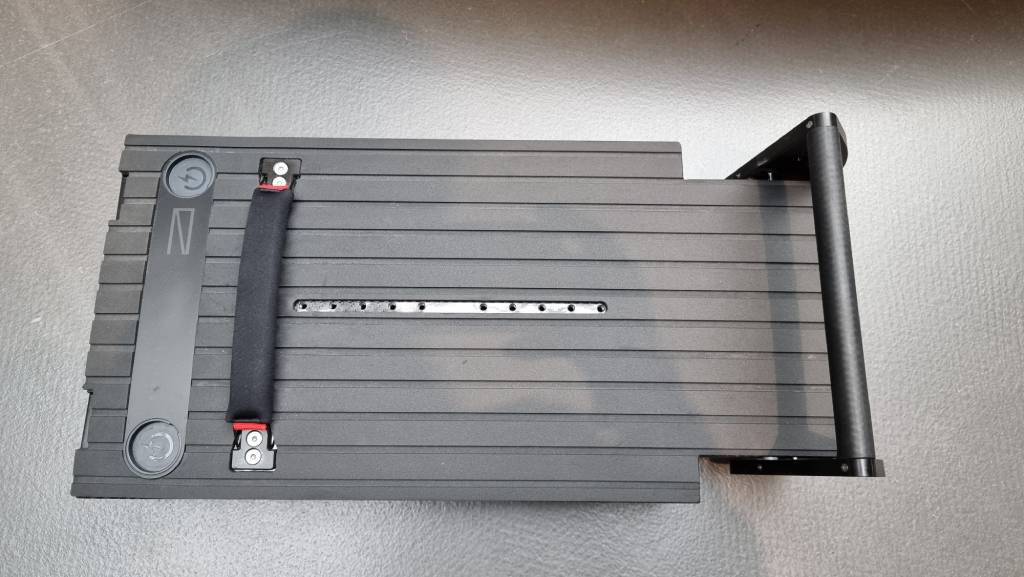 Awake-Ravik-S22-E-Surfboard-E-Jetboard-Shopfoto-11