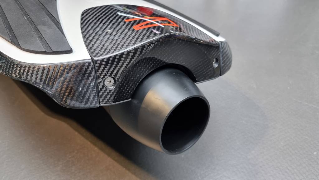 Awake-Ravik-S22-E-Surfboard-E-Jetboard-Shopfoto-06