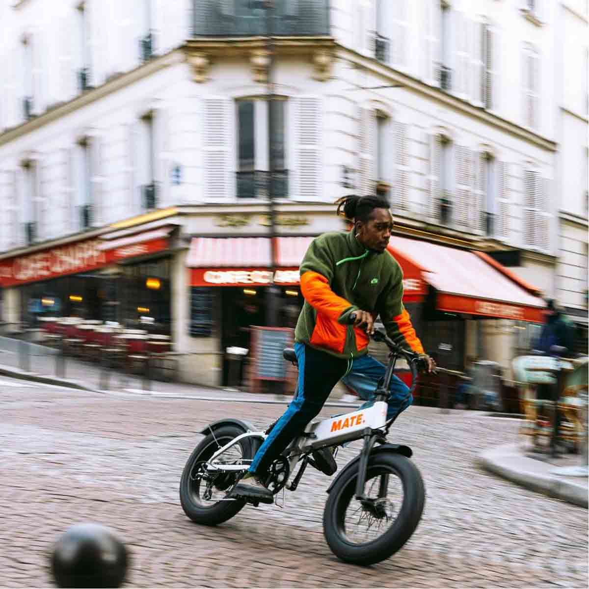 cMate X Evo E-Bike in Innenstadt