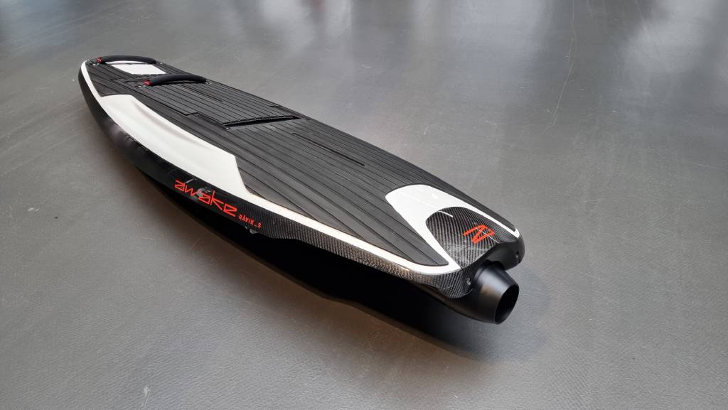 Awake-Ravik-S22-E-Surfboard-E-Jetboard-Shopfoto-05