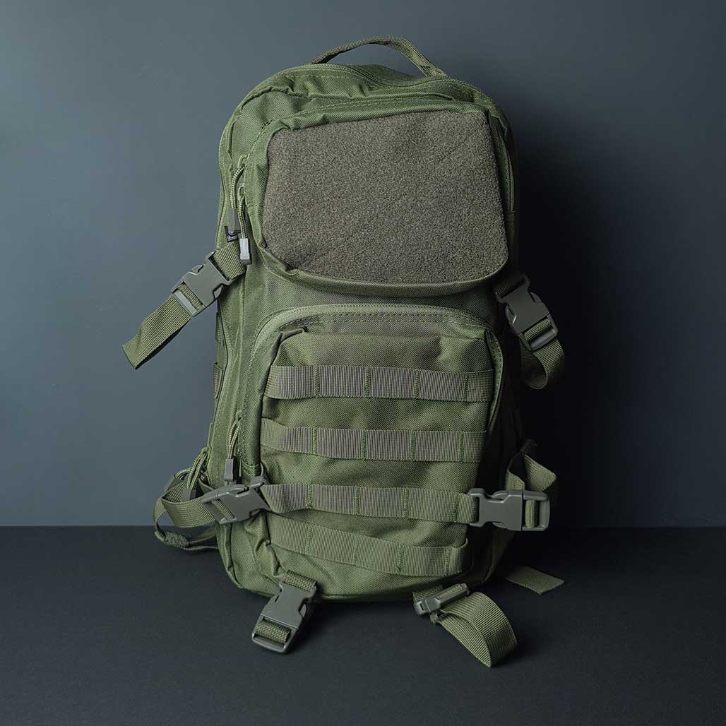 Biker-Rucksack-Patch-Medium-Olive-01