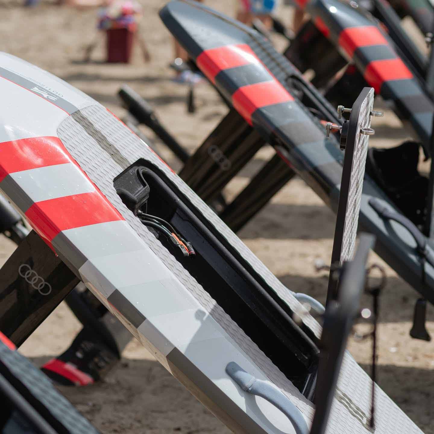Audi Aerofoils Efoils am Strand