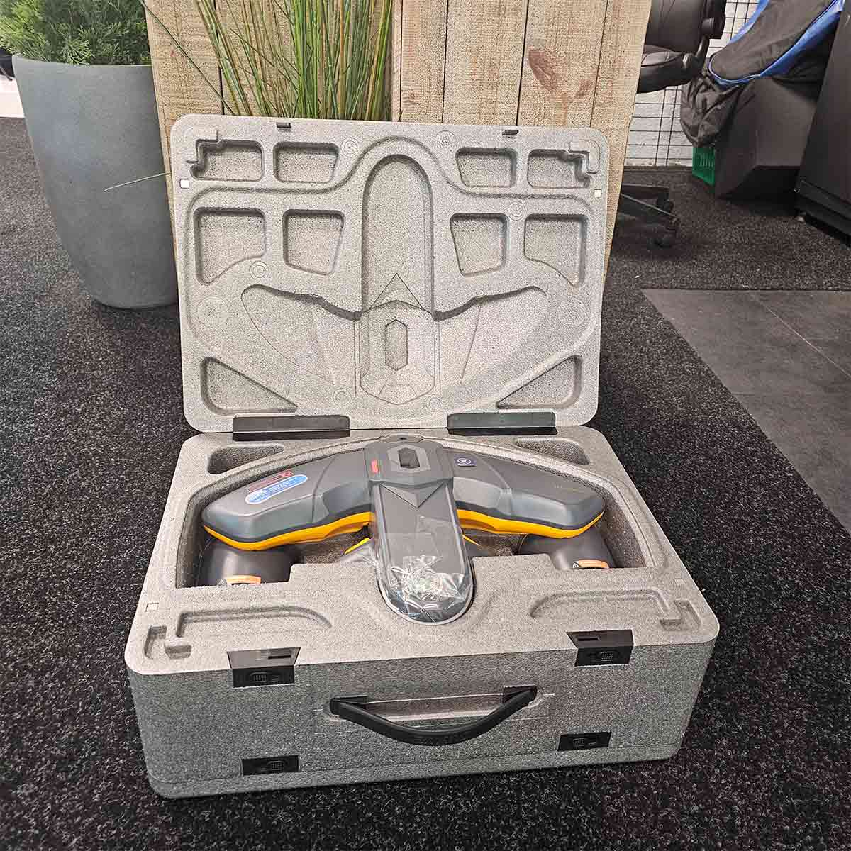 Sublue Navbow orange in der Verpackung